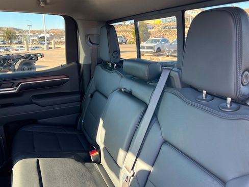 Certified 2024 GMC Sierra 1500 Denali image 21