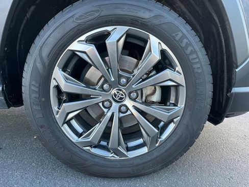 Used 2022 Toyota RAV4 Limited w/ Limited Grade Weather Package AWD/4WD image 31