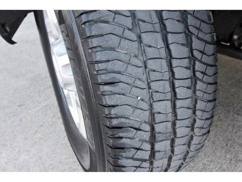 Used 2023 Chevrolet Silverado 2500 LT image 31