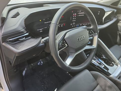 Certified 2025 Audi Q5 Premium w/ Premium Plus AWD/4WD image 25