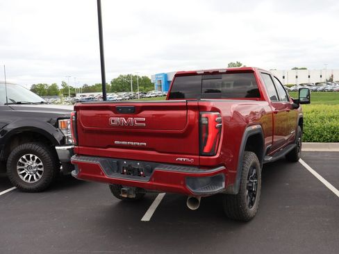Used 2024 GMC Sierra 3500 AT4 w/ AT4 Preferred Package AWD/4WD image 12