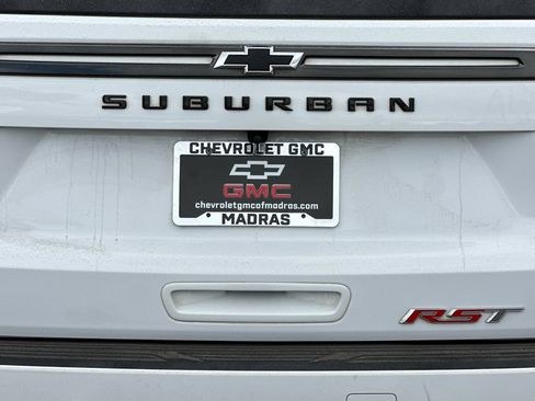 Used 2021 Chevrolet Suburban RST AWD/4WD image 48