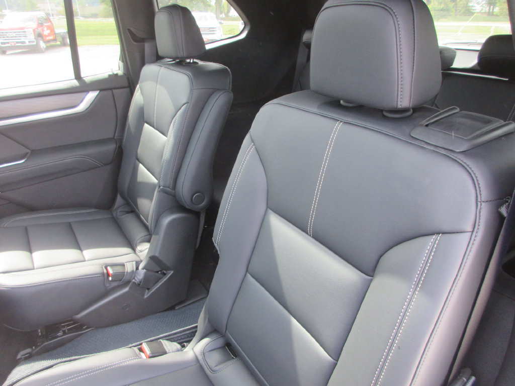 New 2027 GMC Acadia Elevation w/ Black Edition AWD/4WD image 14