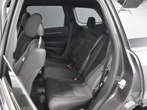 Used 2021 Jeep Grand Cherokee Laredo AWD/4WD image 31
