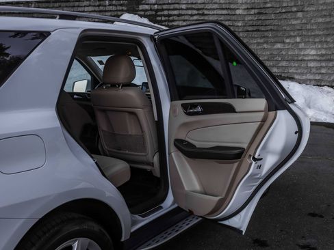 Used 2017 Mercedes-Benz GLE 350 4MATIC image 17