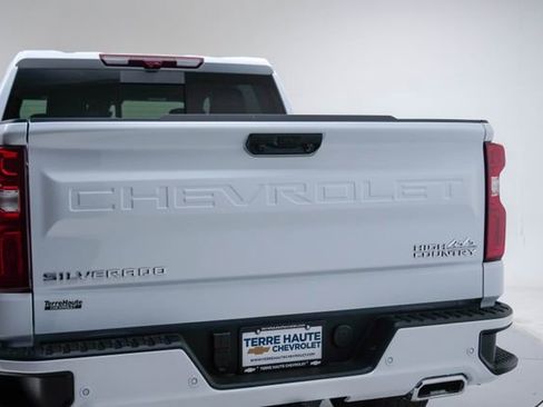New 2026 Chevrolet Silverado 1500 High Country w/ Technology Package AWD/4WD image 5
