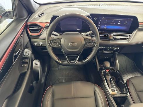 Certified 2025 Chevrolet TrailBlazer RS w/ Convenience Package AWD/4WD image 15