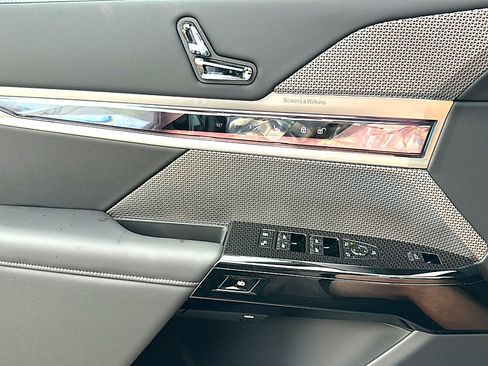 New 2026 BMW 740i RWD image 13