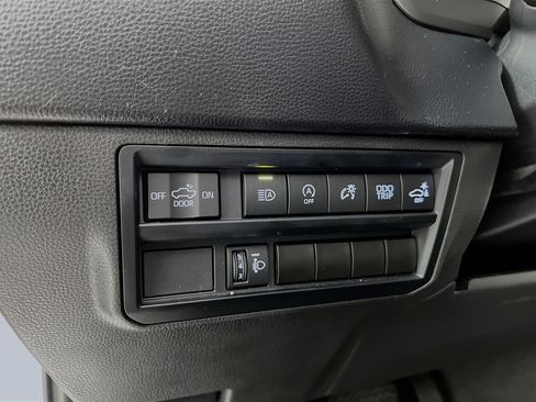 Used 2023 Toyota Tundra SR5 image 9