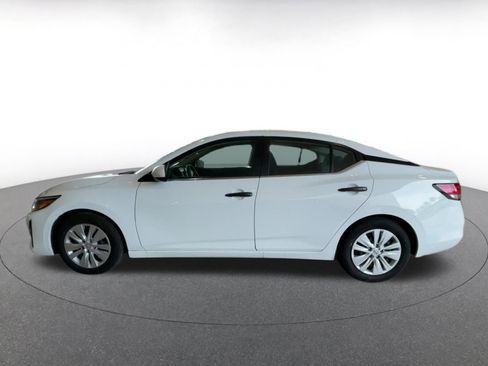Used 2025 Nissan Sentra S image 8