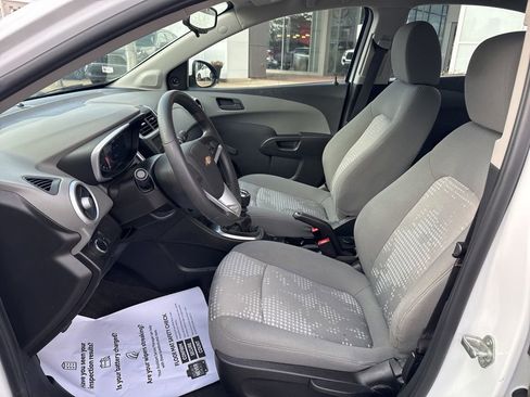 Used 2019 Chevrolet Sonic LS image 13