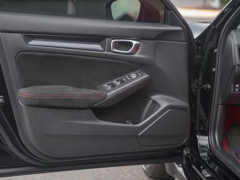 Used 2025 Honda Civic Type R image 36