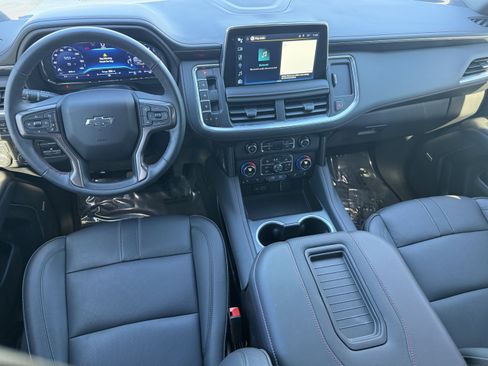 Used 2024 Chevrolet Suburban RST w/ Luxury Package image 14