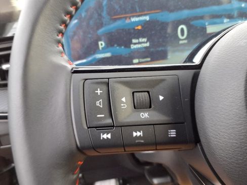 New 2025 Nissan Kicks SR w/ Illumination Package image 20