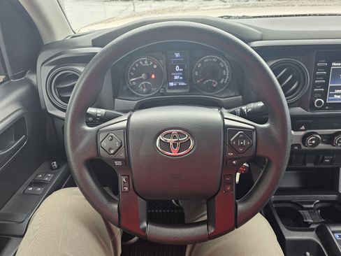 Certified 2020 Toyota Tacoma SR w/ SX Package image 17