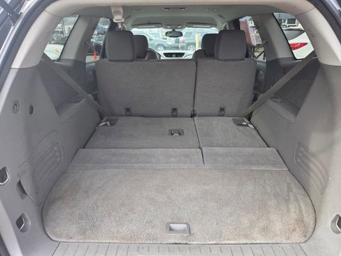 Used 2015 Chevrolet Traverse LS image 18