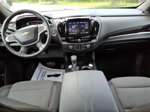 Used 2023 Chevrolet Traverse LT FWD image 12