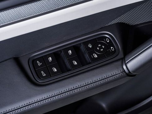 New 2026 Porsche Cayenne S image 26