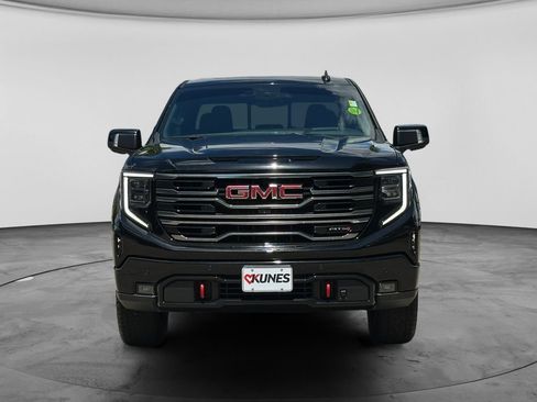 Used 2025 GMC Sierra 1500 AT4 w/ Technology Package AWD/4WD image 2