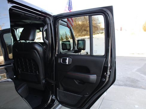 Certified 2020 Jeep Gladiator Rubicon image 17