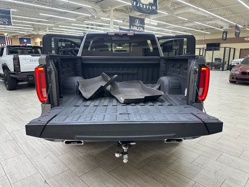 Used 2021 GMC Sierra 1500 Denali w/ Denali Ultimate Package image 12