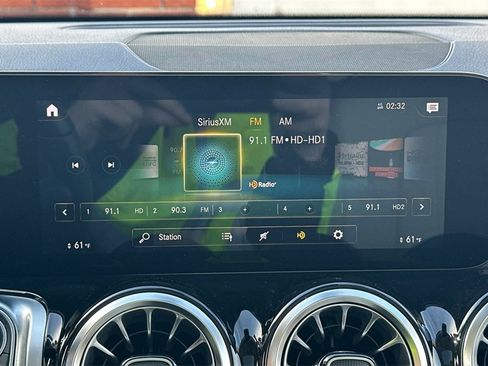 Certified 2022 Mercedes-Benz GLB 250 image 23