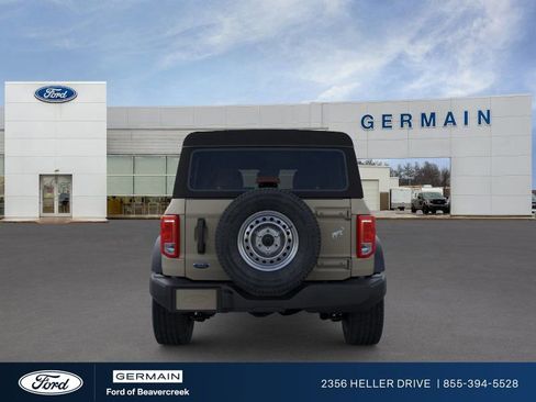 New 2025 Ford Bronco 4-Door image 5