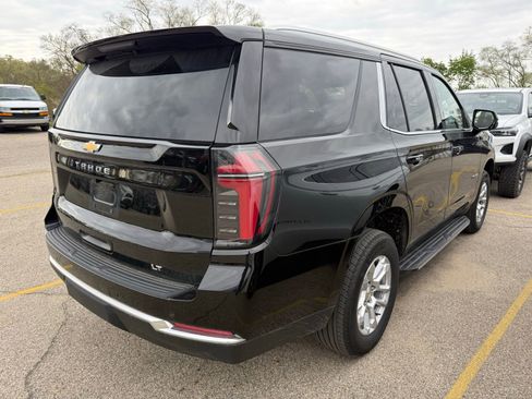 Used 2025 Chevrolet Tahoe LT AWD/4WD image 2