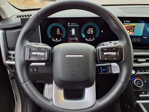 Used 2025 Hyundai Santa Fe SEL image 13