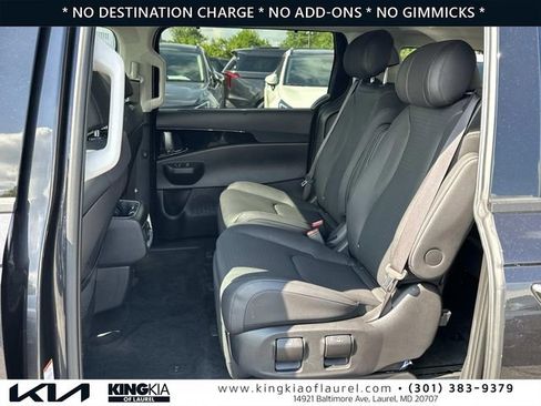 Used 2025 Kia Carnival SX Prestige FWD image 22