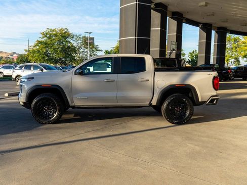 New 2026 GMC Canyon Elevation w/ Convenience Package image 4