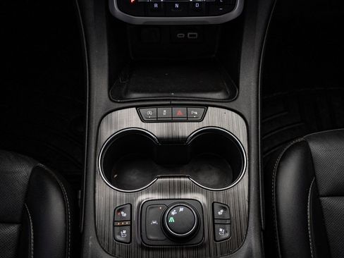 Used 2021 GMC Acadia SLT w/ Preferred Package image 39