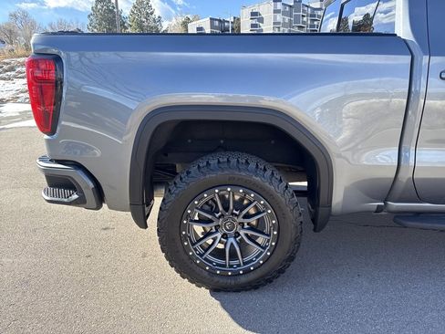 Used 2022 GMC Sierra 1500 AT4 w/ AT4 Preferred Package image 31