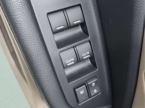 Used 2019 Honda Pilot Touring image 29