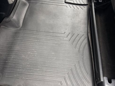 Used 2018 Ford F150 Lariat w/ Equipment Group 502A Luxury image 37