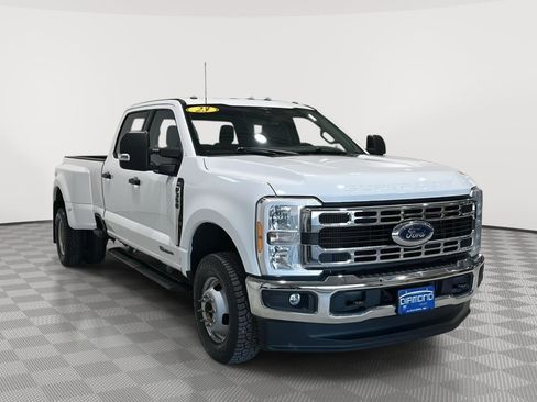 Used 2023 Ford F350 XLT image 7