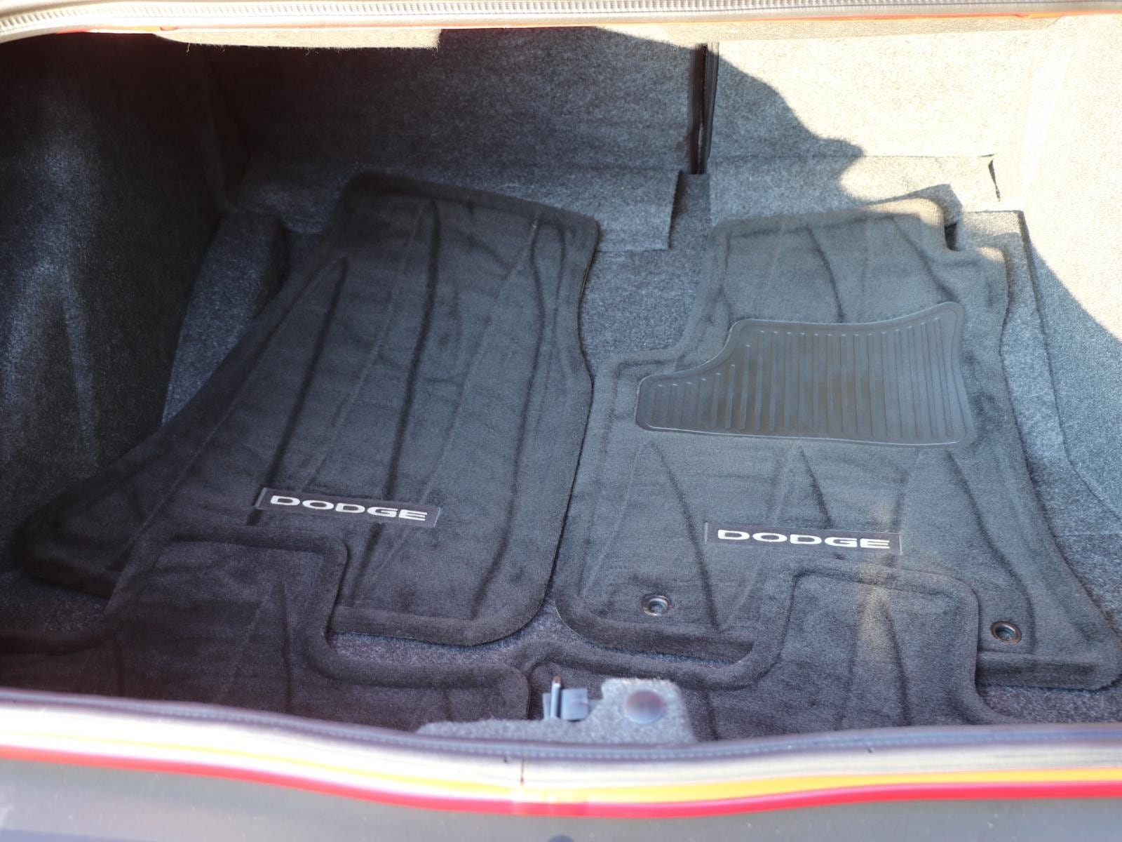 Used 2012 Dodge Challenger R/T RWD image 10