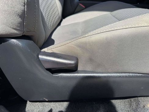 Used 2022 Toyota Tacoma SR w/ SR Convenience Package RWD image 57