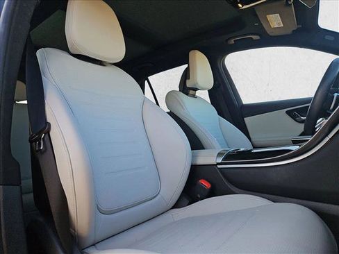 Certified 2024 Mercedes-Benz GLC 300 4MATIC image 22