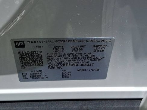 Used 2025 Chevrolet Equinox LT AWD/4WD image 28