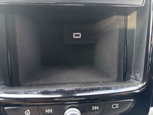 Used 2019 Chevrolet Traverse LT w/ LPO, Floor Liner Package image 60
