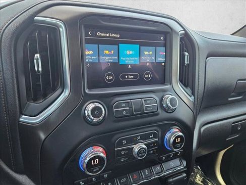 Used 2021 GMC Sierra 1500 AT4 w/ AT4 Value Package AWD/4WD image 13