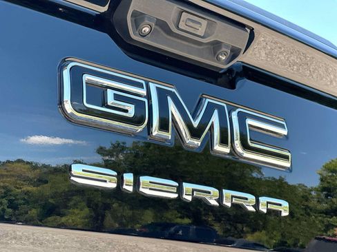 Used 2025 GMC Sierra 1500 Elevation w/ LPO, Elevation Black Package RWD image 15