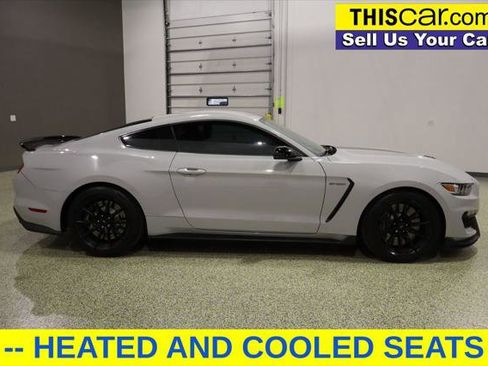 Used 2017 Ford Mustang Shelby GT350 image 8