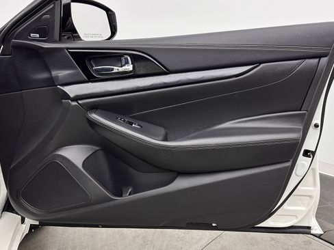 Used 2023 Nissan Maxima Platinum w/ Sport Mat Group image 35