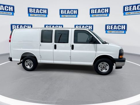 Used 2025 GMC Savana 2500 w/ Driver Convenience Package RWD image 2