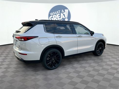 New 2025 Mitsubishi Outlander SEL Black Edition image 7