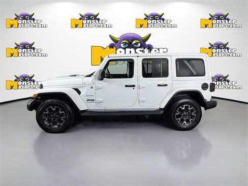 Used 2024 Jeep Wrangler Sahara w/ Technology Group image 8