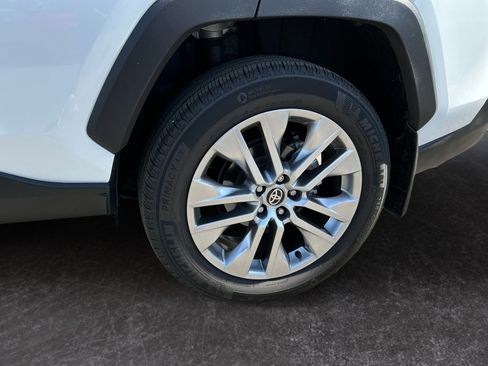 Used 2024 Toyota RAV4 XLE Premium FWD image 9