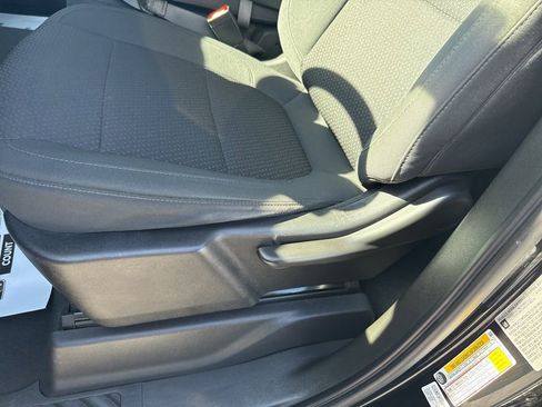 Used 2020 Chevrolet Silverado 2500 Custom w/ Custom Value Package image 20